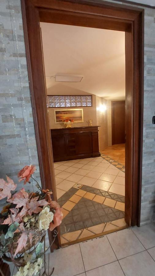 B&B Caravaggio San Donaci Exterior foto