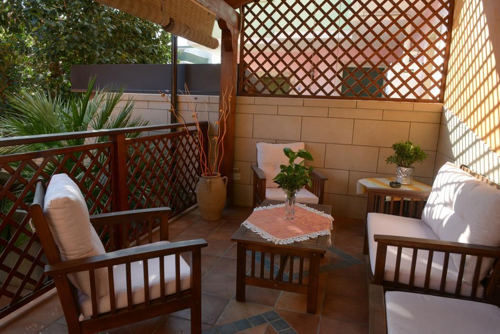 B&B Caravaggio San Donaci Exterior foto